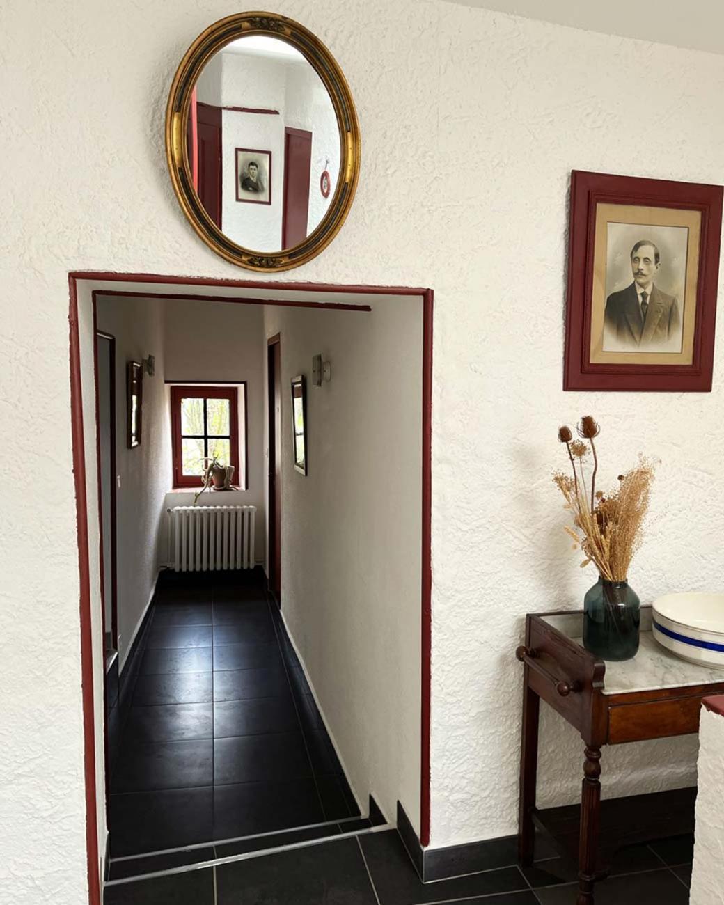 L'auberge des Marronniers Lussan  Extérieur photo